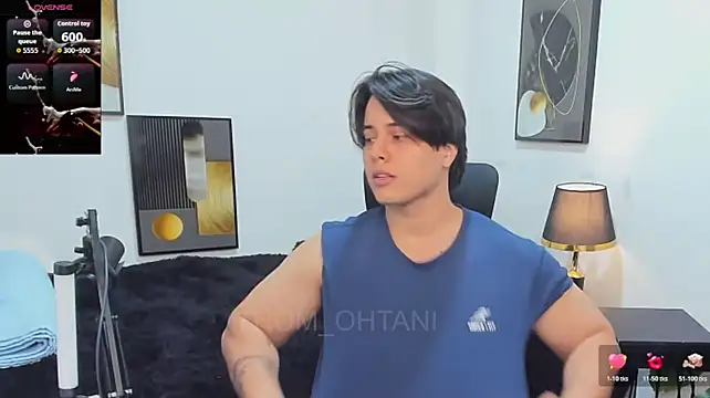 Thom_Ohtani 网络视讯表演