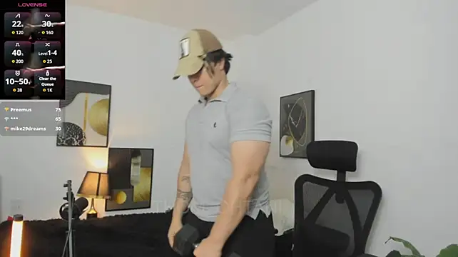 Thom_Ohtani Show in webcam