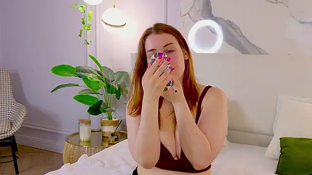 EllieGarson Adlı Modelin Canlı XXX Sohbeti