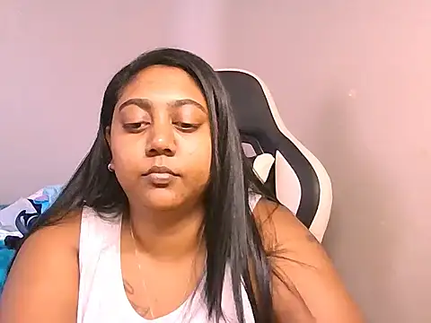 Živý XXX chat Indian_Ruby99