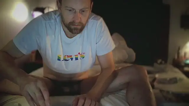 FistFullofBalls' Webcam Show