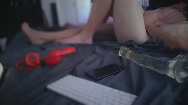 FistFullofBalls webkamerás műsora