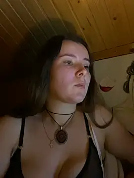 XXX chat uživo modela mewKate