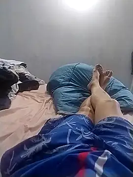 engineer_1980 Show in webcam