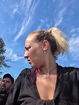 عرض كام thefrenchkiss25