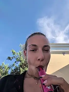 عرض كام thefrenchkiss25