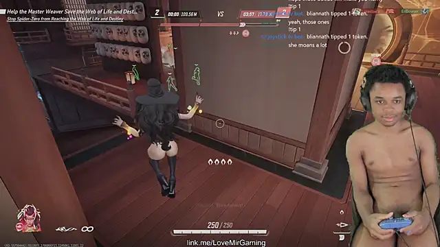 lovemirgaming: διαδικτυακό σόου στην κάμερα