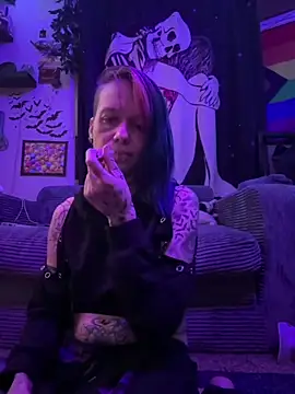 Toxii- live XXX chat