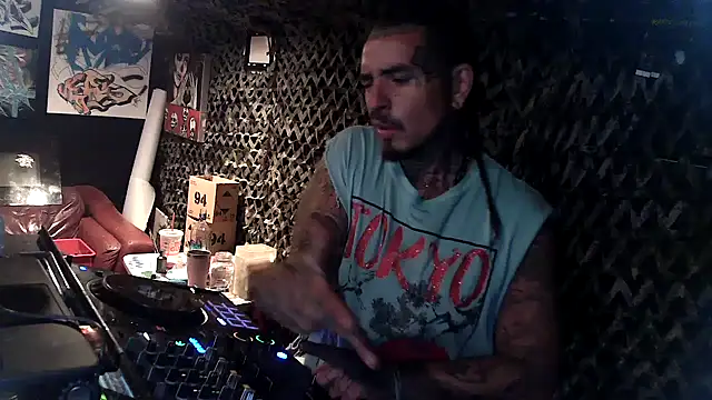 Show de Coloradod5380 na webcam