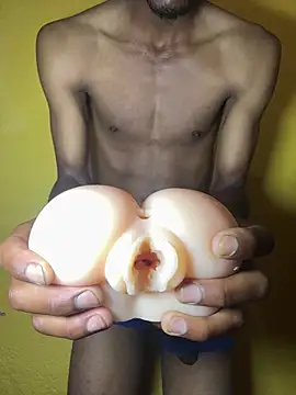 triplebeast Show in webcam
