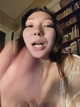 LoveFoxyQueen Webcam show