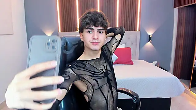 Tommy18__ webkamerás műsora