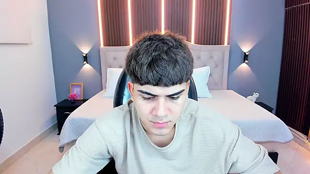 Tommy18__n Webbikameraesitys