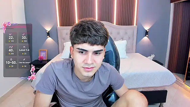Tommy18__ live XXX chat