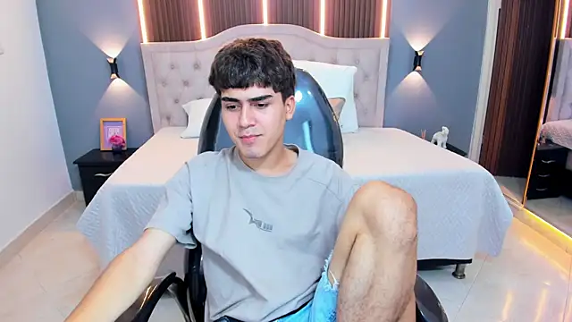 Tommy18__ Webcam show