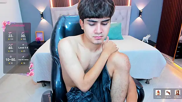 Tommy18__ Chat XXX in diretta