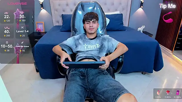 Chat XXX ao vivo de Tommy18__