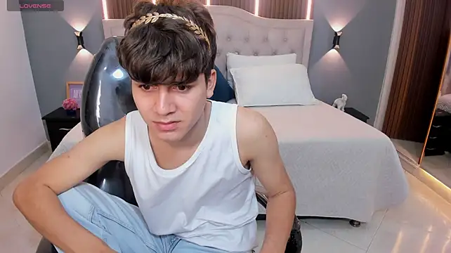 Tommy18__ 라이브 XXX 채팅