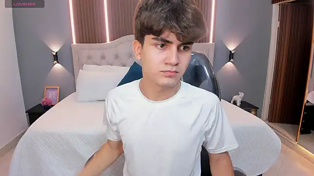 Tommy18__ Webcam Show