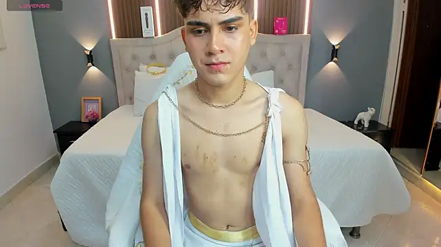 Tommy18__ Adlı Modelin Web Kamerası Şovu