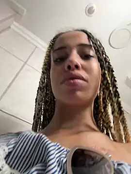 Chatroom XXX en direct de __KAMI_Off_