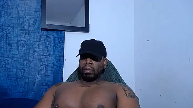 Show modela leandrohurtado69 na web-kameri