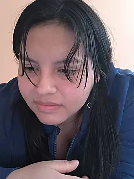 Hinae_ Adlı Modelin Canlı XXX Sohbeti