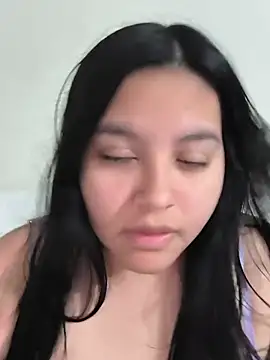 Hinae_'s Live XXX Chat