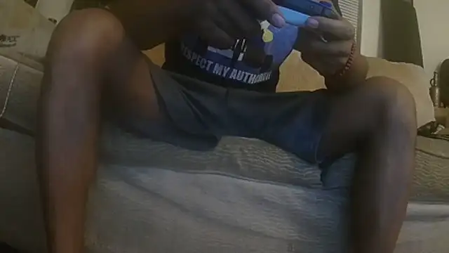 MrDaddyBbSnake Show in webcam