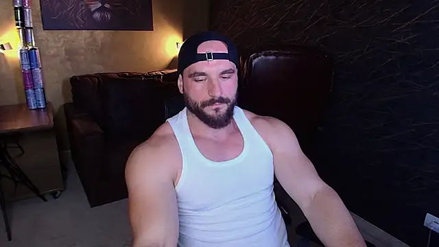 AdamJamesonn 在線直播表演