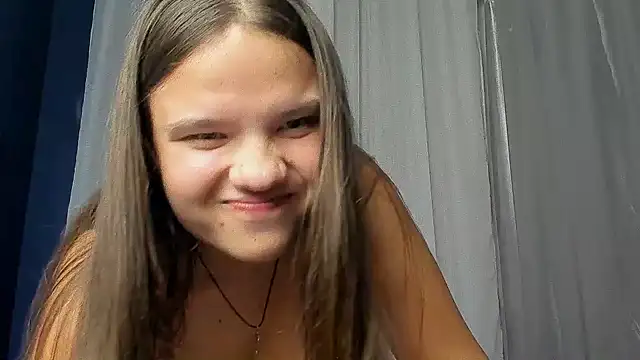 AdeleCruz Chat XXX in diretta