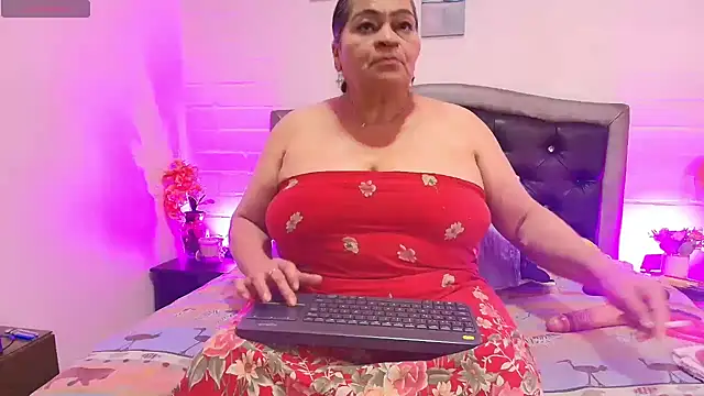 QueenMatturex 라이브 XXX 채팅