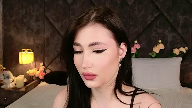 EmmaLawrens' Live XXX Chat
