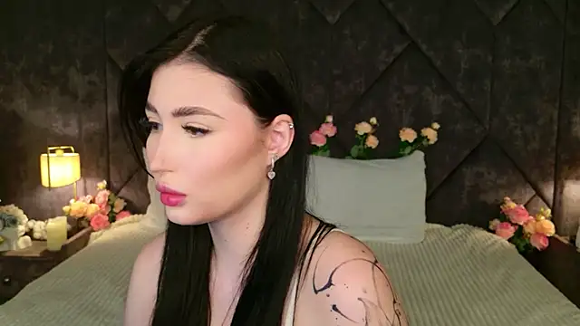 EmmaLawrens' Live XXX Chat