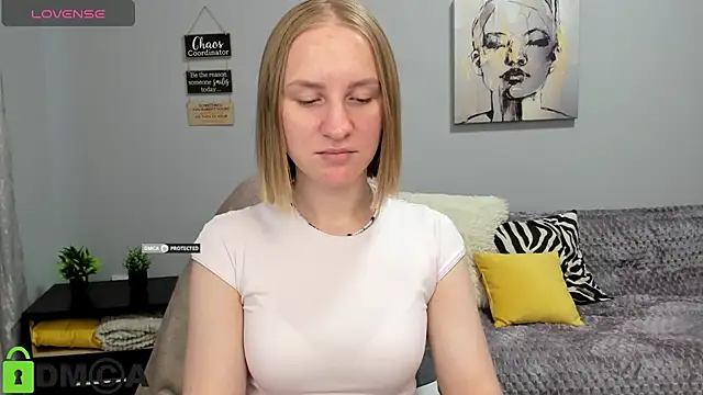 XXX chat uživo modela BeautyBlondy