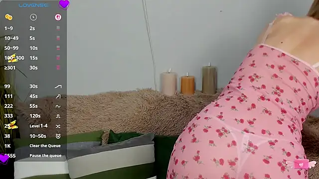 BeautyBlondy élő XXX-chatje