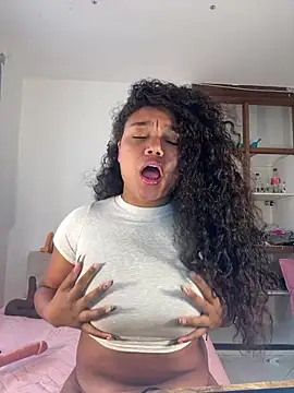 JasmineRose7 webkamerás műsora
