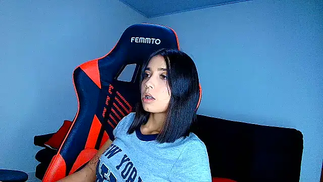 Chat XXX ao vivo de Rousse_violett