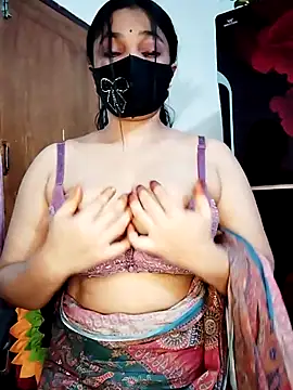 Tina-Sen Show in webcam