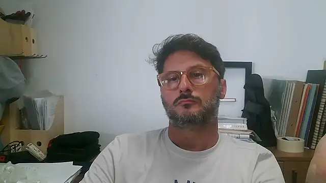 Cellino4 Adlı Modelin Web Kamerası Şovu