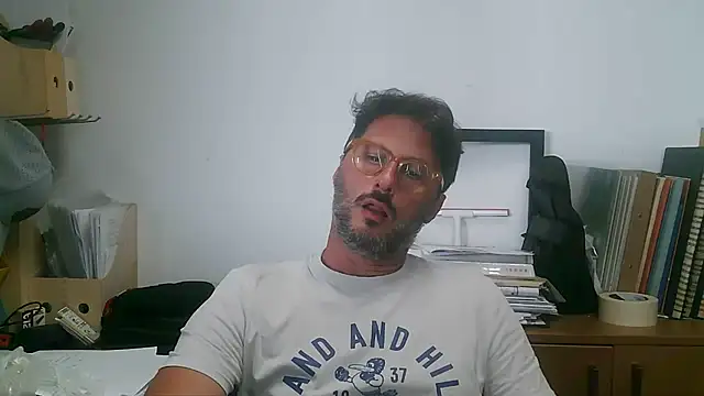 Cellino4 Show in webcam