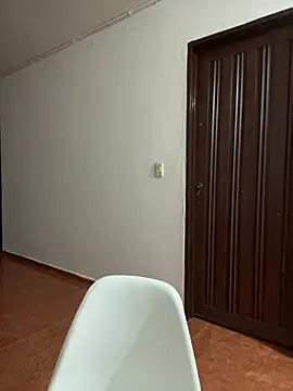 AlynAllen Adlı Modelin Canlı Sohbet Odası