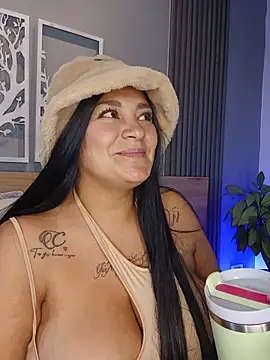 Chat +18 de Elise-Leyton ao vivo