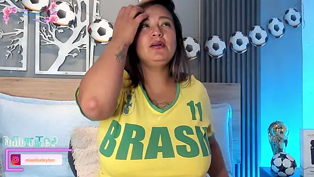 Chat +18 de Elise-Leyton ao vivo