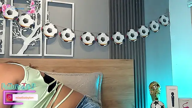 Elise-Leyton's Live XXX Chat