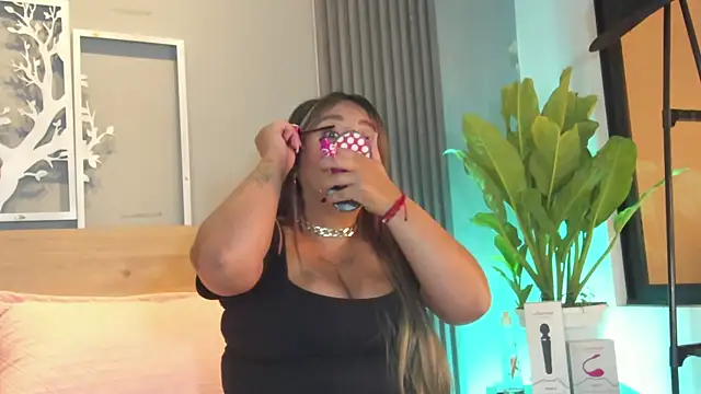 Elise-Leyton's Live XXX Chat