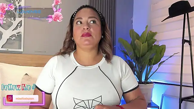 دردشة Elise-Leyton الجنسية المباشرة