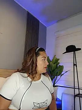 Elise-Leyton's Live XXX Chat