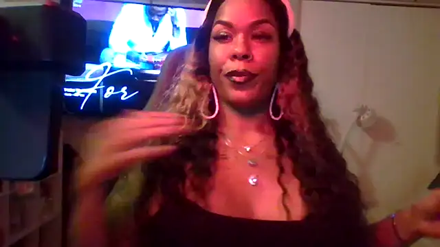 Show de TattedBeautyCakz na webcam