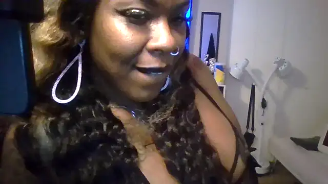 TattedBeautyCakz's Live XXX Chat